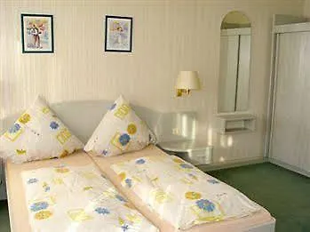 Hotelpension Windfluchter بيت ضيافة 2*