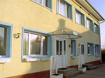 Hotelpension Windfluchter بيت ضيافة 2*